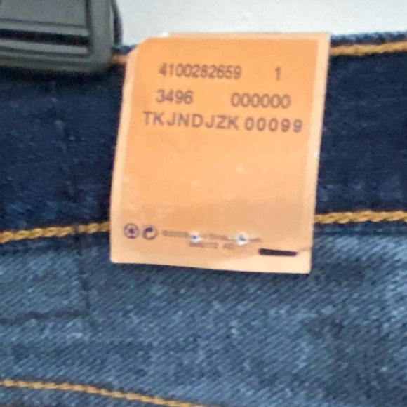 LEVI’S  Original Fit 501 Button Fly Dark Rinsed Cut Off Denim Short Size 32 - Picture 8 of 11